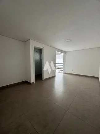 Imagem Casa Triplex Geminada - 134m² ,Arquitetura Moderna, Conforto Excepcional e na melhor localização da Praia da Enseada.