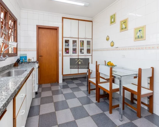 Imagem ÓTIMO SOBRADO 3 DORMITÓRIOS SENDO 1 SUÍTE HIDRO SALA 2 AMBIENTES LAREIRA PISO EM MADEIRA DE LEI COPA COZINHA ÁREA GOURMET SALÃO FESTAS 3 VAGAS