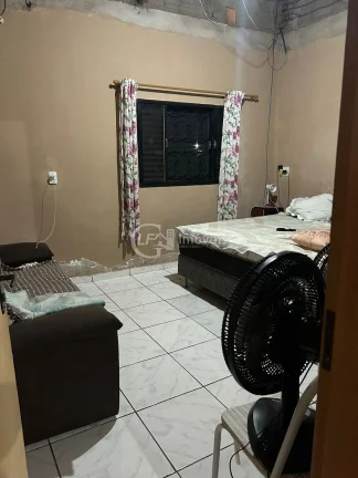 Imagem Casa à venda em Corumbá-MS, bairro Popular Nova: 2 quartos, 1 sala, 1 banheiro, 1 vaga de garagem, 120m².