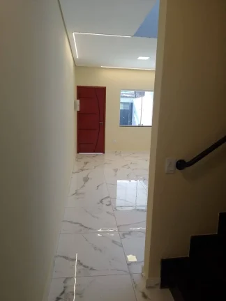 Imagem Sobrado Novo 153m² 3 Dormitorios sendo 3 Suites e 2 Vagas de Gargens