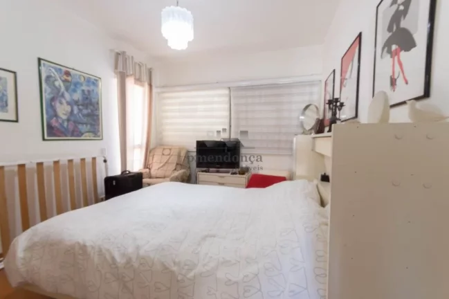 Imagem Apartamento amplo em uma das ruas mais cobiçadas de Pinheiros! Reformado, com 4 dormitórios sendo ...
