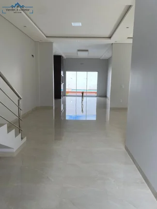 Imagem Imperdível Sobrado à Venda em Toledo-PR, Jardim La Sale II: 3 quartos, 3 suítes, 4 banheiros, 2 vagas, 200m²!