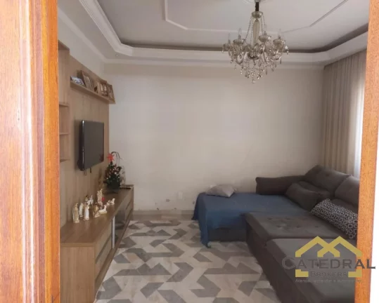 Imagem Casa com 2 Quartos, sendo 1 Suíte à venda por R$650.000,00 - 210m² - Jardim Guanabara - Jundiaí/SP