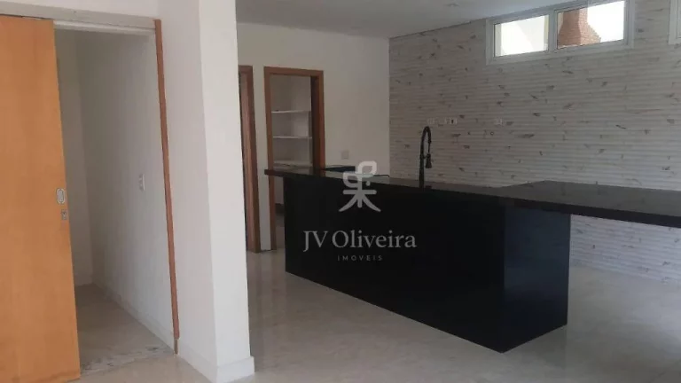 Imagem Casa em condomínio à venda, 300 m², 3 suítes, 4 banheiros, 4 vagas - Jardim Caiapia - Cotia/SP