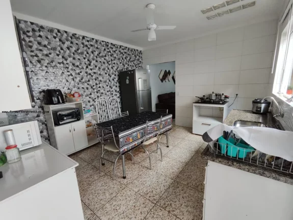 Imagem Casa para Venda em Limeira, Parque Residencial Belinha Ometto, 2 dormitórios, 1 banheiro, 2 vagas