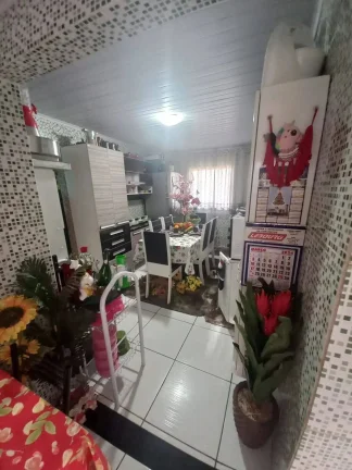 Imagem Casa com 3 Quartos e Espaço Gourmet no Bairro Violete, Alfredo Vasconcelos/MG