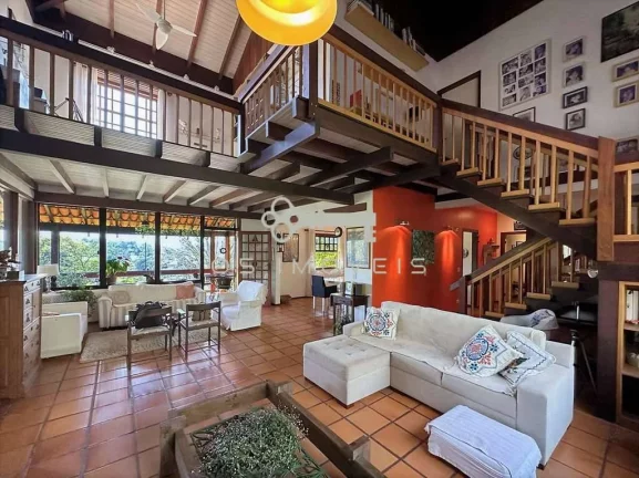 Imagem Casa na "Vila Sto Antonio" com 5 dormitórios sendo 3 suítes - linda vista !