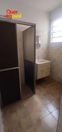 Imagem Imóvel à venda no bairro Independência em Ribeirão Preto-SP: Casa com 3 quartos, 1 suíte, 2 salas, 2 banheiros, 2 vagas e 172m²! Confira na Quer Imóvel Negócios Imobiliários!