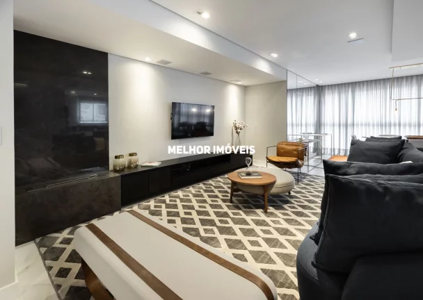 Imagem Apartamento á venda mobiliado decorado com 3 suítes e 3 vagas localizado no Centro de Balneário Camboriú