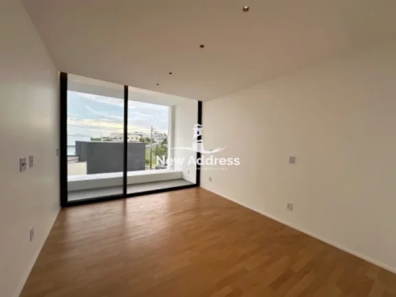 Imagem Belíssima casa triplex de alto padrão no Riviera Park