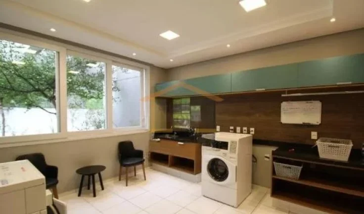 Imagem Apartamento com 42 m², composto por 1 dormitório, 1 banheiro, sala integrada com varanda e área d...