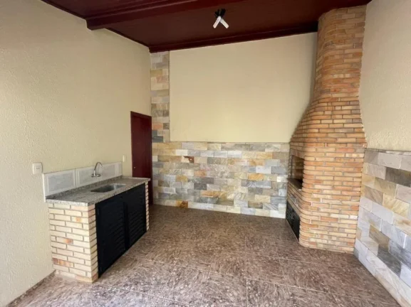 Imagem OPORTUNIDADE !!! COM AT 300 m² e AC 245 m² ESTA LINDA CASA PARA VENDA NO JARDIM PRIMAVERA, ITUPEVA - SP