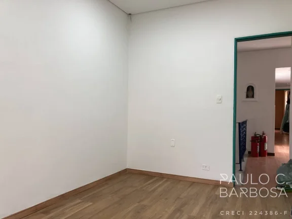 Imagem Pinheiros conjunto em sobreloja - 6 Salas - 3 Vagas - 130m²
