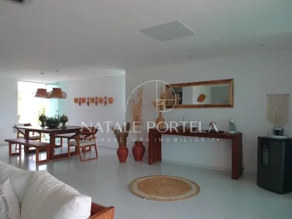 Imagem Belíssima Casa com piscina particular!