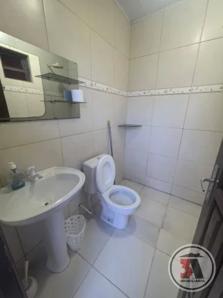 Imagem Casa 4/4 com Piscina Zona Sul