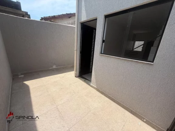 Imagem Sobrado com 2 dormitórios à venda, 57 m² por R$ 360.000,00 - Mirim - Praia Grande/SP