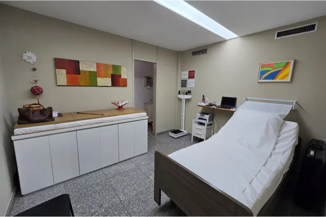 Imagem Conjunto de 3 salas comerciais com 82m2 COM VAGA em Botafogo