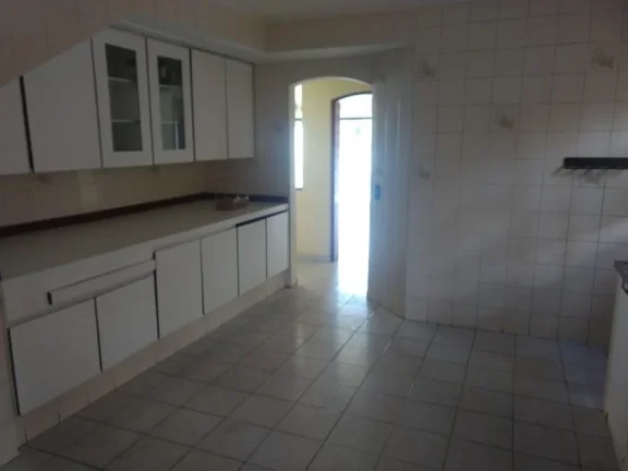 Imagem Sobrado para Venda por R$1.000.000,00 com 350m², 3 dormitórios e 1 suite - Centro, Cotia / SP - Cód. BDI24820
