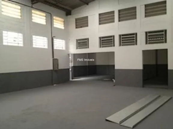 Imagem Galpão com 379m2 no Interlagos