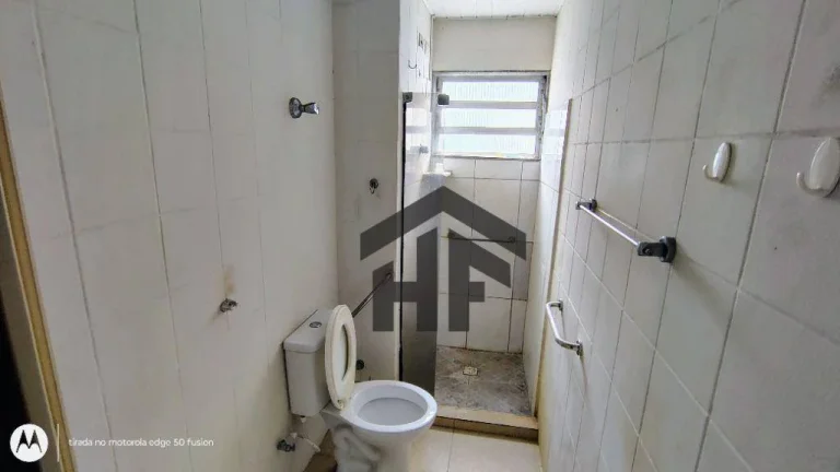 Imagem Casa de 284m² à venda, com 5 quartos (2 suítes), localizada no Cordeiro, Recife - Pernambuco.