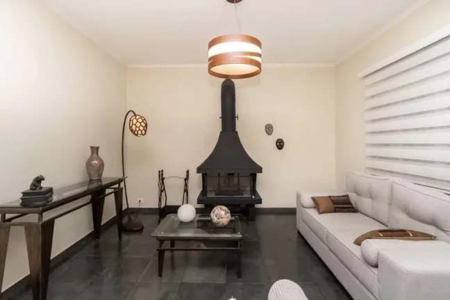 Imagem Excelente Casa à venda com 3 suítes, 4 vagas de garagem, salão de festas e área gourmet por R$1460.000-Jd Marisa-SP