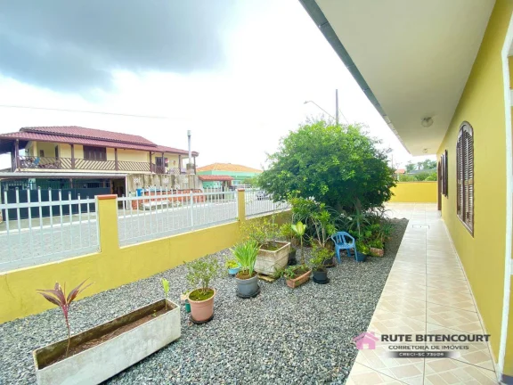 Imagem  Excelente Casa Em Alvenaria - Centro- Balneário Barra do Sul/SC