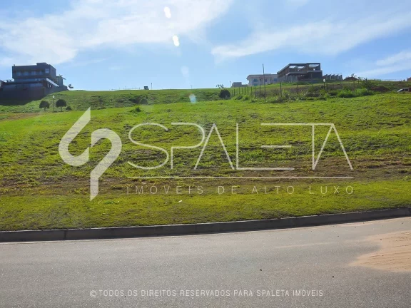 Terreno com 800 m² à venda na Fazenda Serrazul II