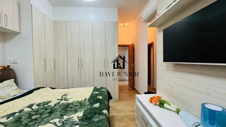 Imagem Casa com 3 dormitórios sendo 1 suíte à venda, 130 m² por R$ 745.000 - Horto Florestal - Sorocaba/SP