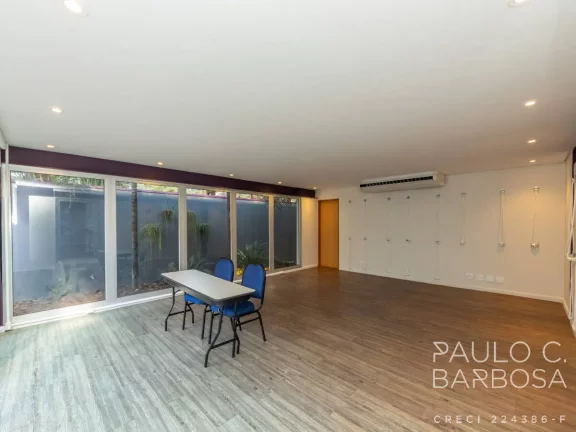 Imagem Alto de Pinheiros Locação - 950m² a.c. - 3 Pavimentos + subsolo - 16 Vagas