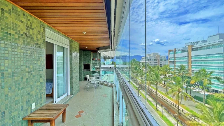 Imagem Apartamento com 3 dormitórios à venda, 108 m por R$ 3.150.000,00 - Riviera