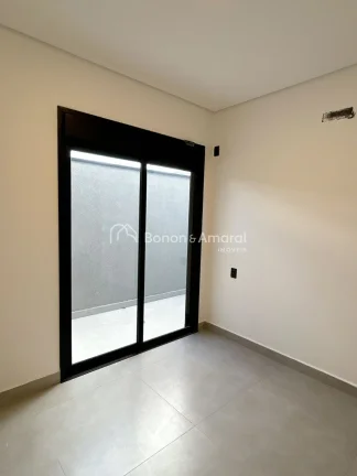 Imagem Descubra o conforto e a praticidade desta encantadora casa no Condomínio Terras da Estância. Com u...