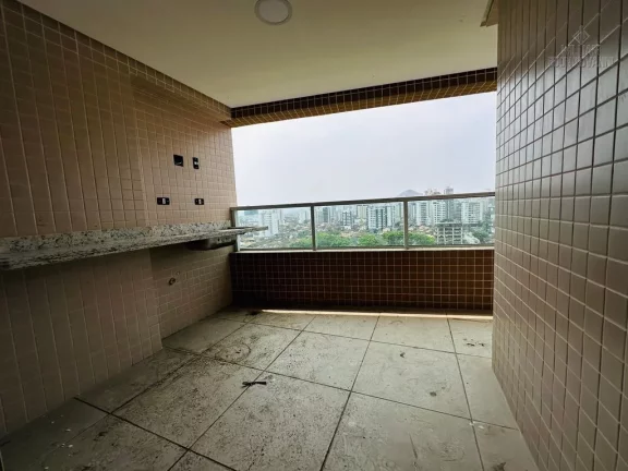 Imagem Apartamento na Vila Tupi, 3 Dormitórios sendo 3 suítes com vista mar!
