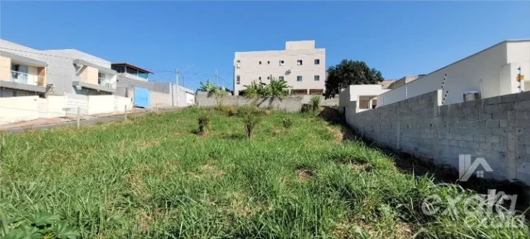 Imagem lote em jacaraipe, bairro castelandia, de esquina medindo 10x30, escriturado e registrado, pronto pra financiamento ou pagamento a vista