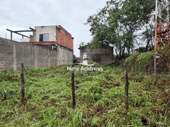 Imagem Terreno em rua asfaltada com 200 m² em bairro tranquilo e seguro, ideal para construir a casa dos seus sonhos com conforto e qualidade de vida.