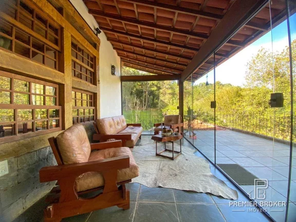 Imagem Casa à venda, 284 m² por R$ 1.700.000,00 - Parque do Imbui - Teresópolis/RJ