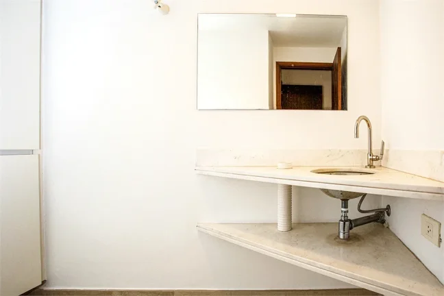 Imagem Casa para alugar com 4 quartos, sendo 2 suítes, em Alto de Pinheiros, São Paulo - SP