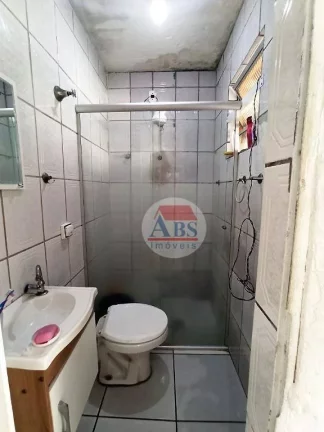 Imagem Casa Geminada com 2 dormitórios à venda, 108 m² por R$ 300.000 - Vila Ponte Nova - Cubatão/SP