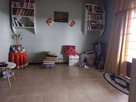 Imagem Casa com 3 dormitórios à venda, 160 m² por R$ 200.000,00 - Bom Retiro - São Gonçalo/RJ