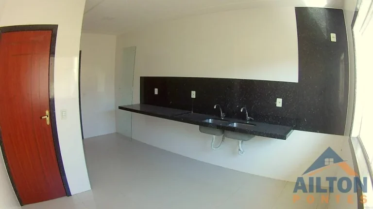 Imagem Casa Duplex com 03 Quartos à Venda na Praia do Morro - Guarapari/ES