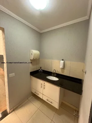 Imagem Galpão para Locação em Cordeirópolis, Centro, 1 dormitório, 5 banheiros, 2 vagas
