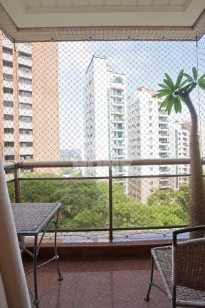 Imagem Luxuosíssimo apartamento de 500m² da construtora Elias Victor Nigri, com quatro suítes, sendo a s...