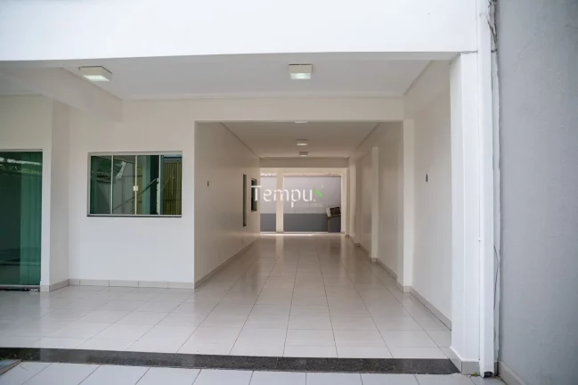 Imagem Casa Sobrado em Parque das Amendoeiras, Goiânia/GO