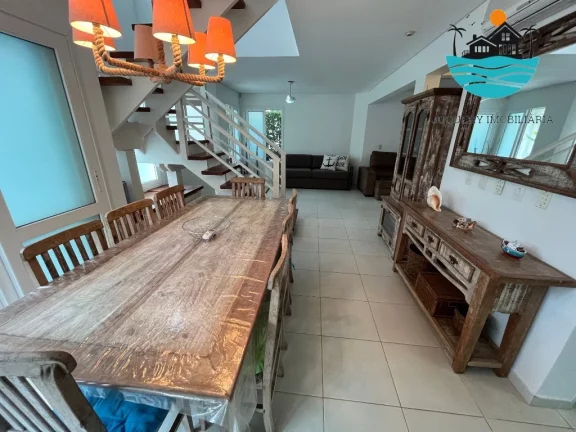 Imagem Aluguel de Casa em Juquehy para Temporada com, 4 dormitórios, 2 suítes, 60m da praia - Acomodação máx. 10 pessoas | Juquehy Imobiliária