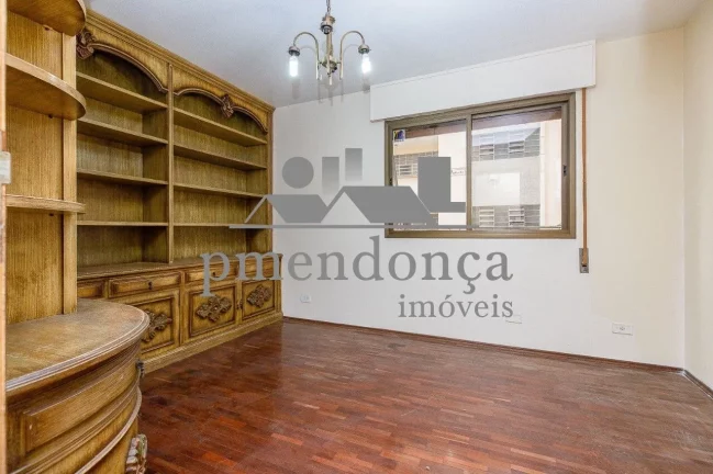 Imagem Apartamento em Higienópolis com 240m², 04 suítes e 04 vagas.