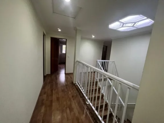 Imagem Sobrado com 4 dormitórios à venda, 362 m² por R$ 1.800.000,00 - Vila Romanópolis - Ferraz de Vasconcelos/SP