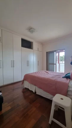 Imagem RESIDÊNCIA À VENDA NO JARDIM FLÓRIDA - 03 quartos sendo 1 suíte - 02 salas jantar e tv - 04 vagas de garagem cobertas - Ampla cozinha