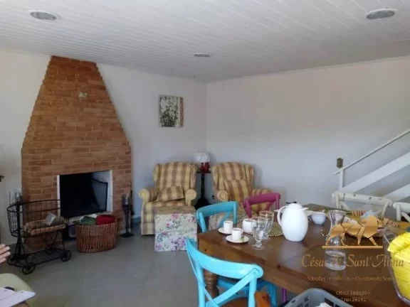 Imagem Casa com 3 dormitórios para alugar por dia, 180 m² por R$ 1.000/dia - Vila Inglesa - Campos do Jordão/SP