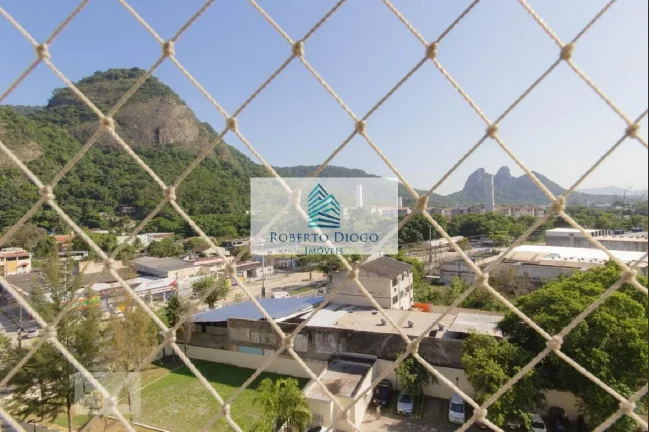 Imagem Imperdível oportunidade de investimento: Apartamento à venda em Rio de Janeiro-RJ, Camorim - 2 quartos, 1 sala, 1 banheiro, 1 vaga, 52,00m².