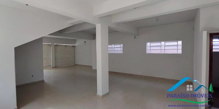 Imagem Ponto Comercial de 120m² para Aluguel no Centro de Paraisópolis, MG