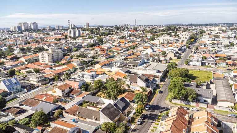 Imagem Terreno à Venda em Novo Mundo - Curitiba/PR